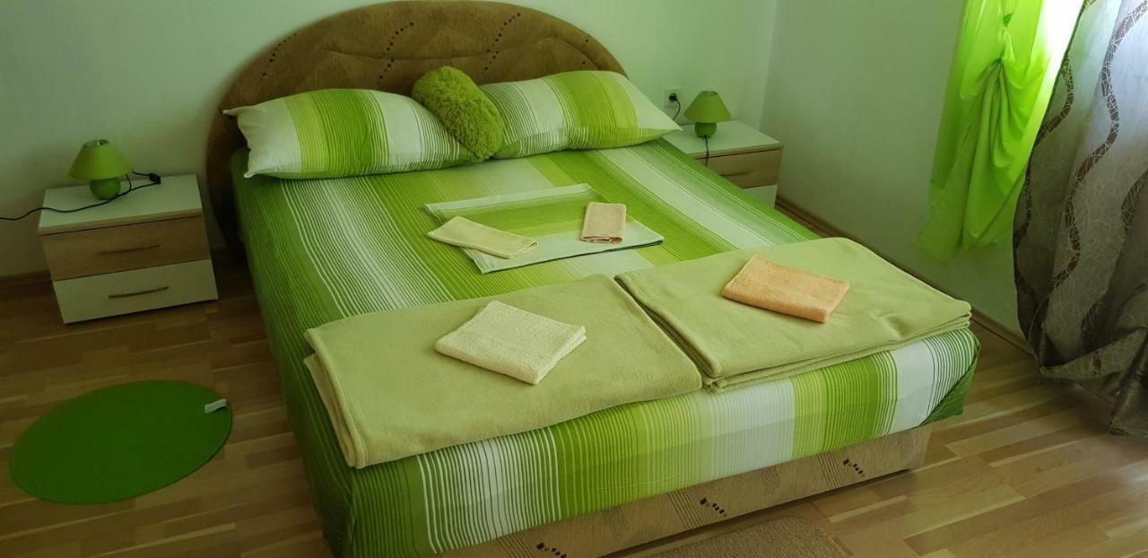Apartment Danijela Senj  Esterno foto
